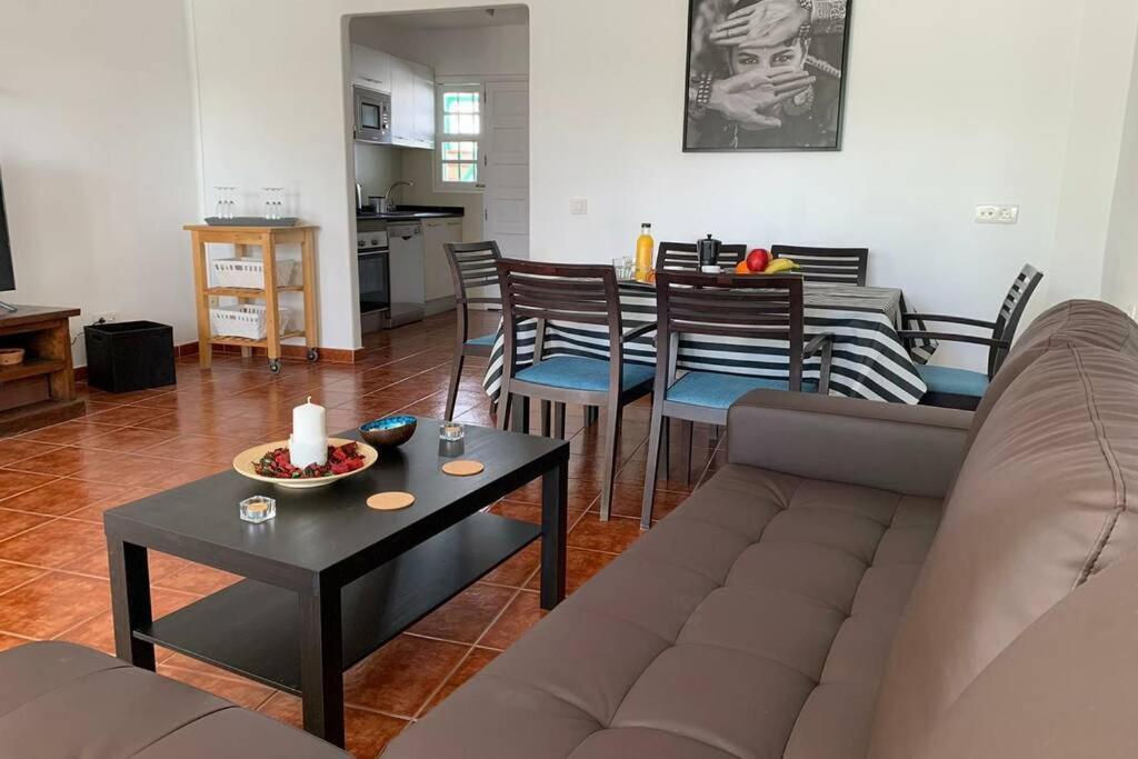 Apartamento Bastian Casas Verdes Коста-Тегисе Экстерьер фото