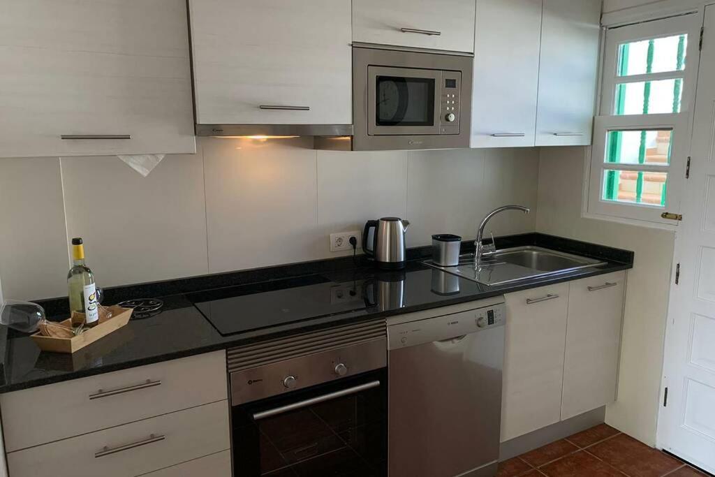 Apartamento Bastian Casas Verdes Коста-Тегисе Экстерьер фото